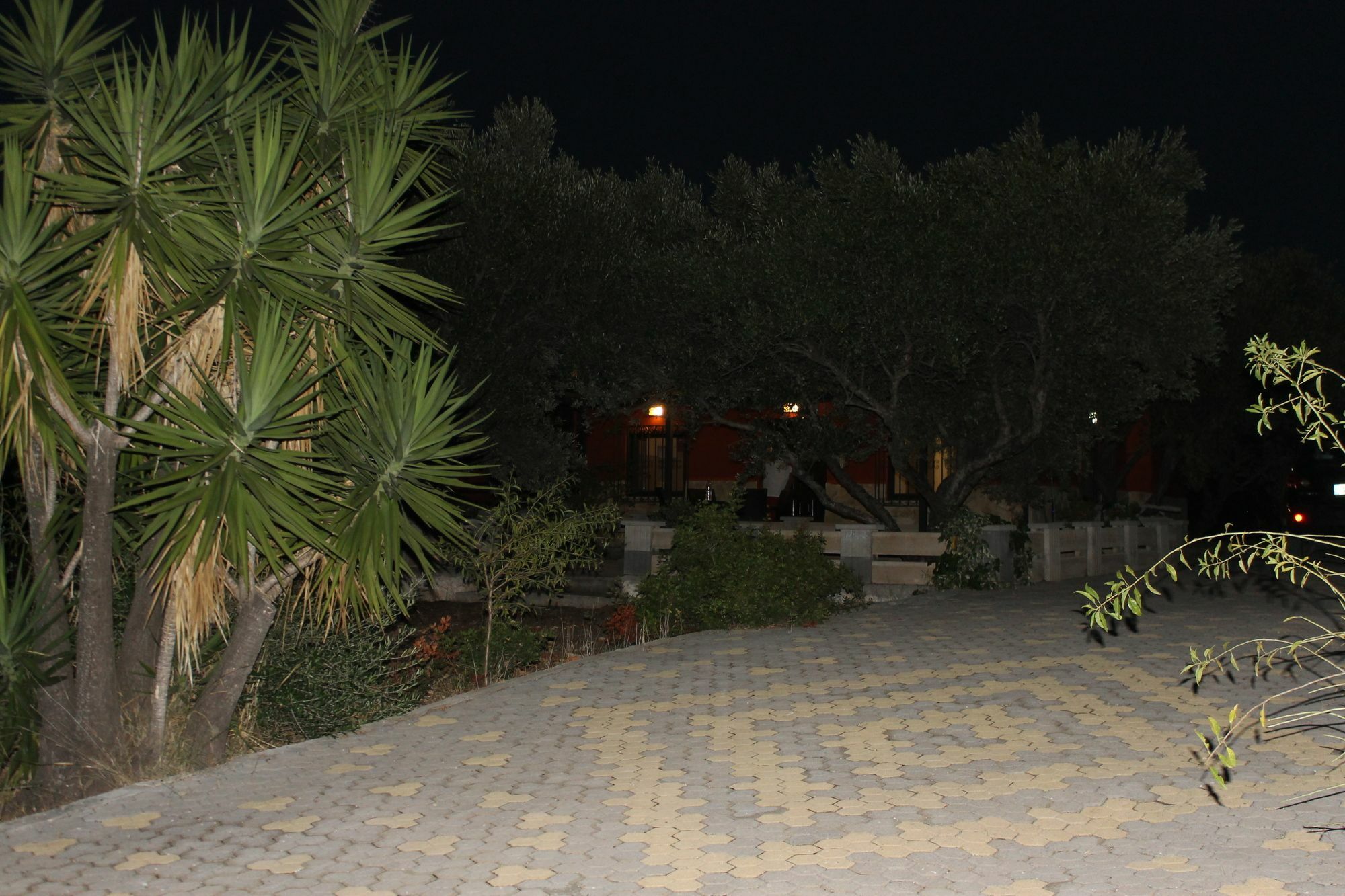 Katy'S Place Kalathas Dış mekan fotoğraf